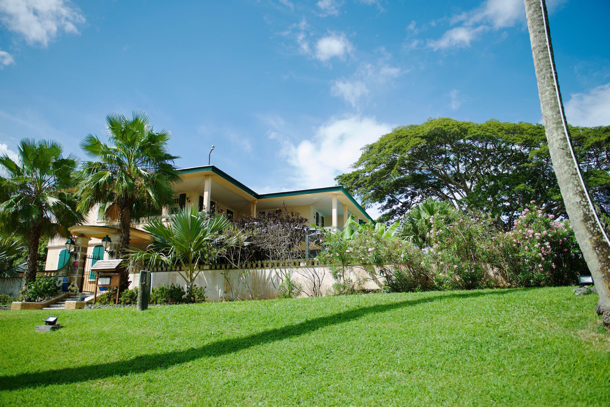 Habitation Du Comte Hotel Sainte-Rose Exterior photo